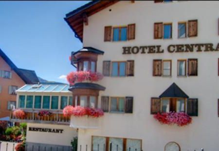 Hotel Central Obersaxen Exteriör bild
